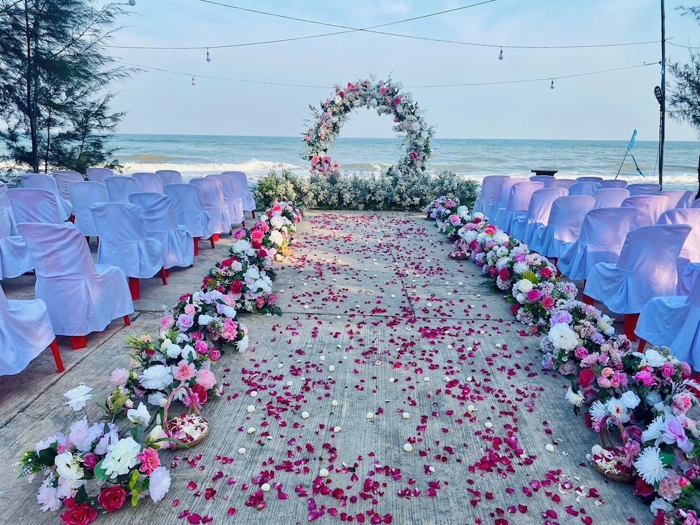Pranmanee Beach Resort 44/50