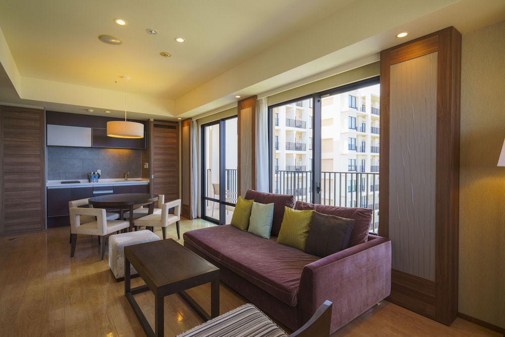 Moon Ocean Ginowan Hotel & Residence 27/50