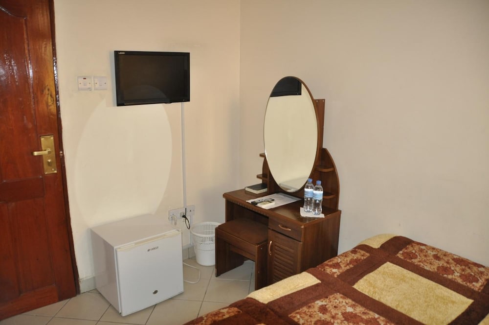 Rich Hotel Ltd 35/37