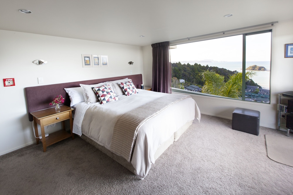 Allegra House 20/66