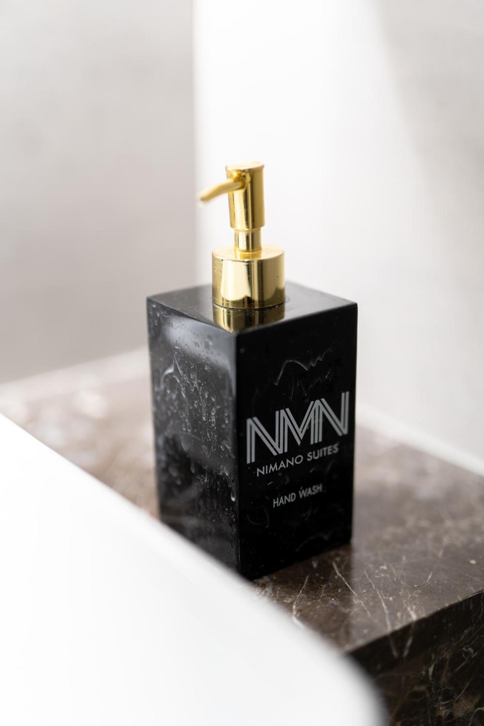 Nimano Suites 24/44