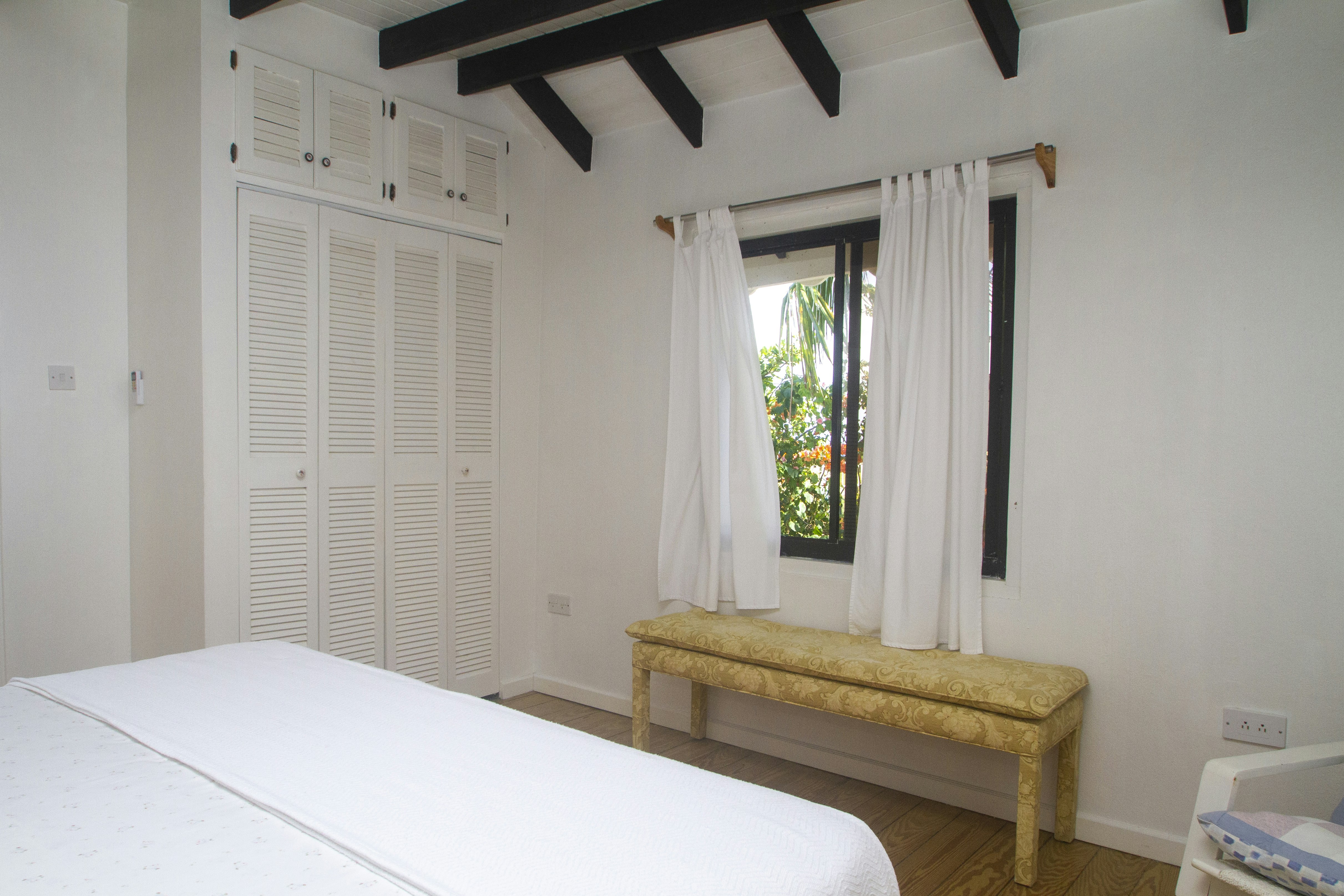 Bequia Beachfront Villa Hotel 20/83