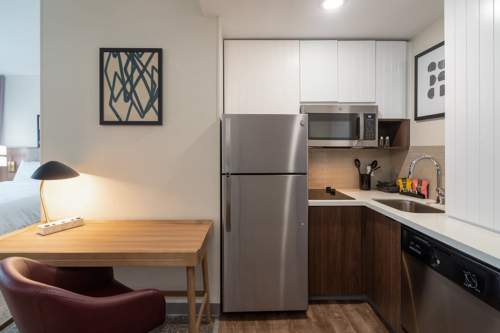 Staybridge Suites Flowood 56/61