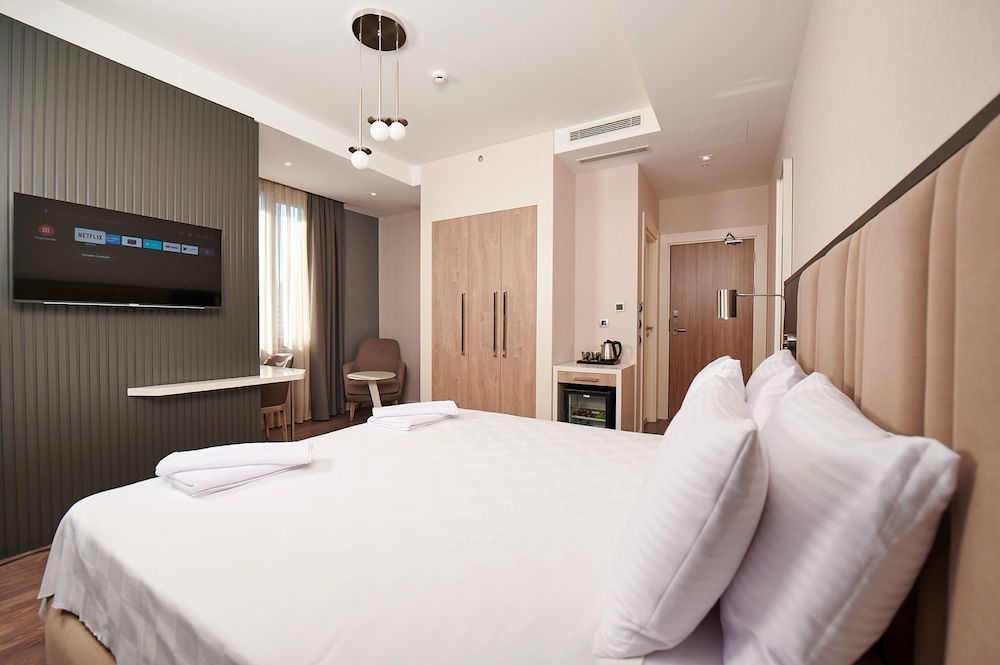 Livinton Hotel 32/58