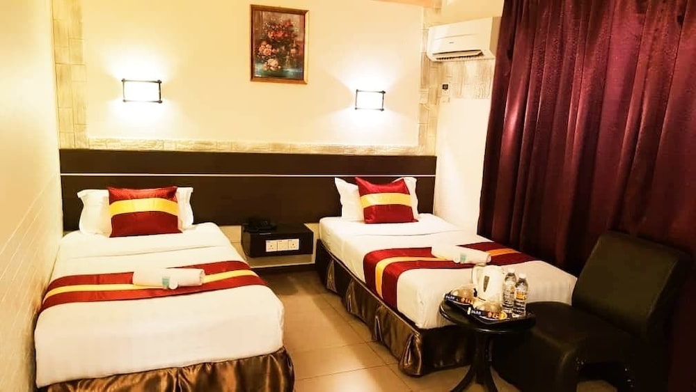 SUPER, DELUXE, DOUBLE BED