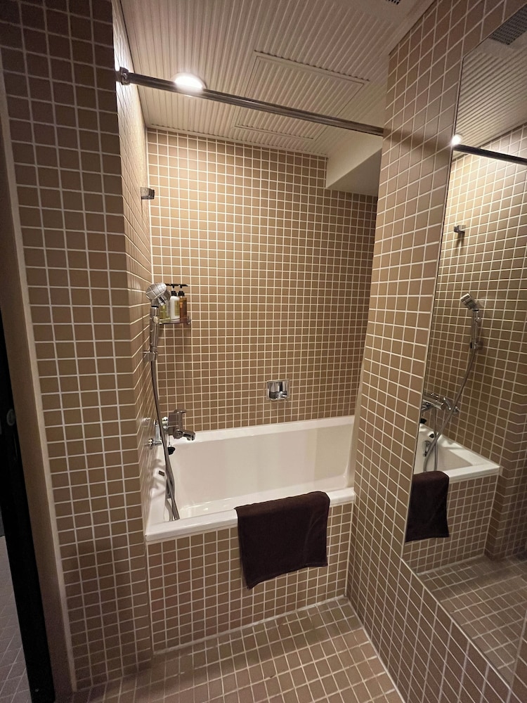 Sutton Place Hotel Ueno 21/22