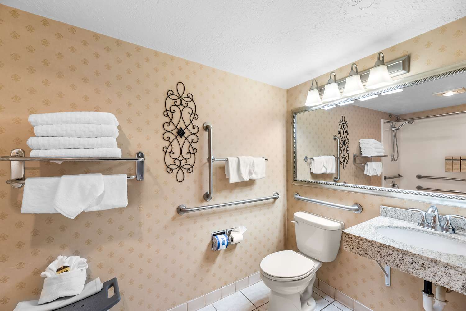 Best Western Plus Abbey Inn 36/38