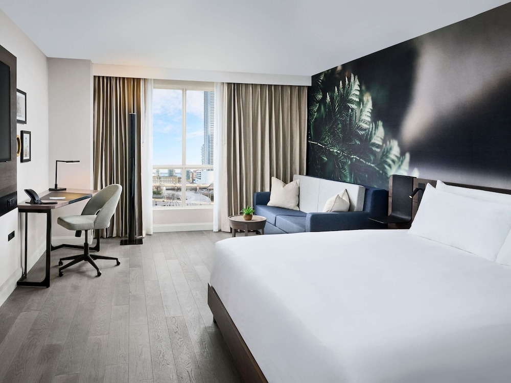Premier, King Bed