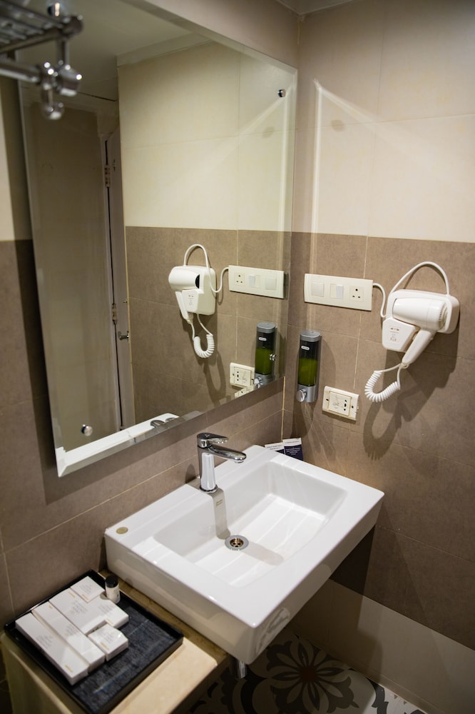 Grand Continent Secunderabad A Sarovar Portico Affiliate Hotel 19/19