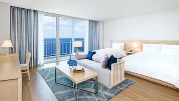 Grand, Deluxe, Family, Twin Beds, Ocean View