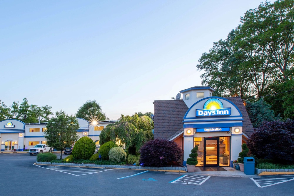 Days Inn by Wyndham Nanuet / Spring Valley 3/17