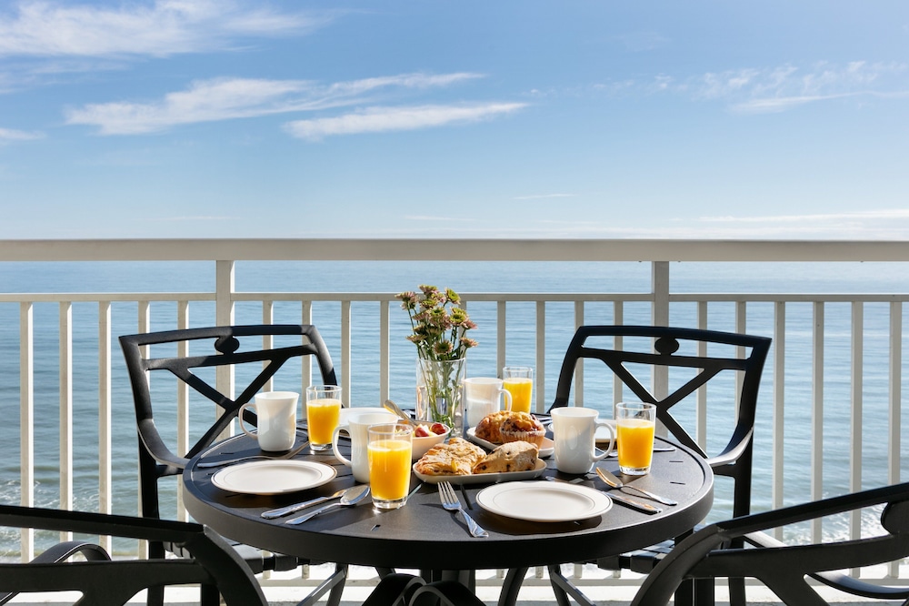Holiday Inn Hotel And Suites Ocean City 38/78