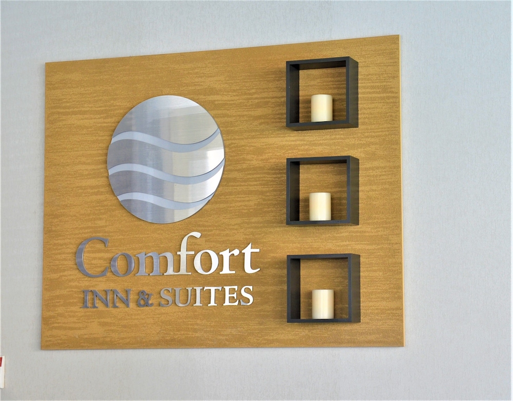 Comfort Inn & Suites Beaverton - Portland West 25/41