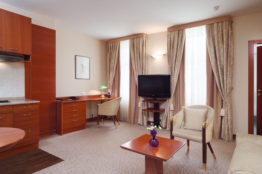 Grand Hotel Union Eurostars (ex Grand Hotel Union) 55/81