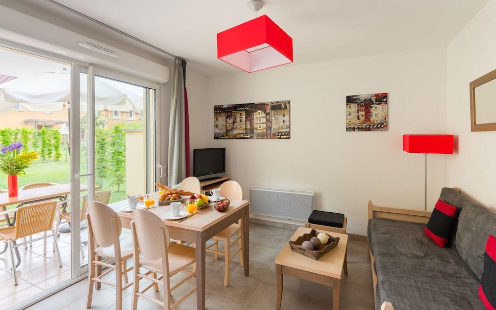 RESIDENCE LAGRANGE VACANCES LES BASTIDES DE LASCAUX 10/26