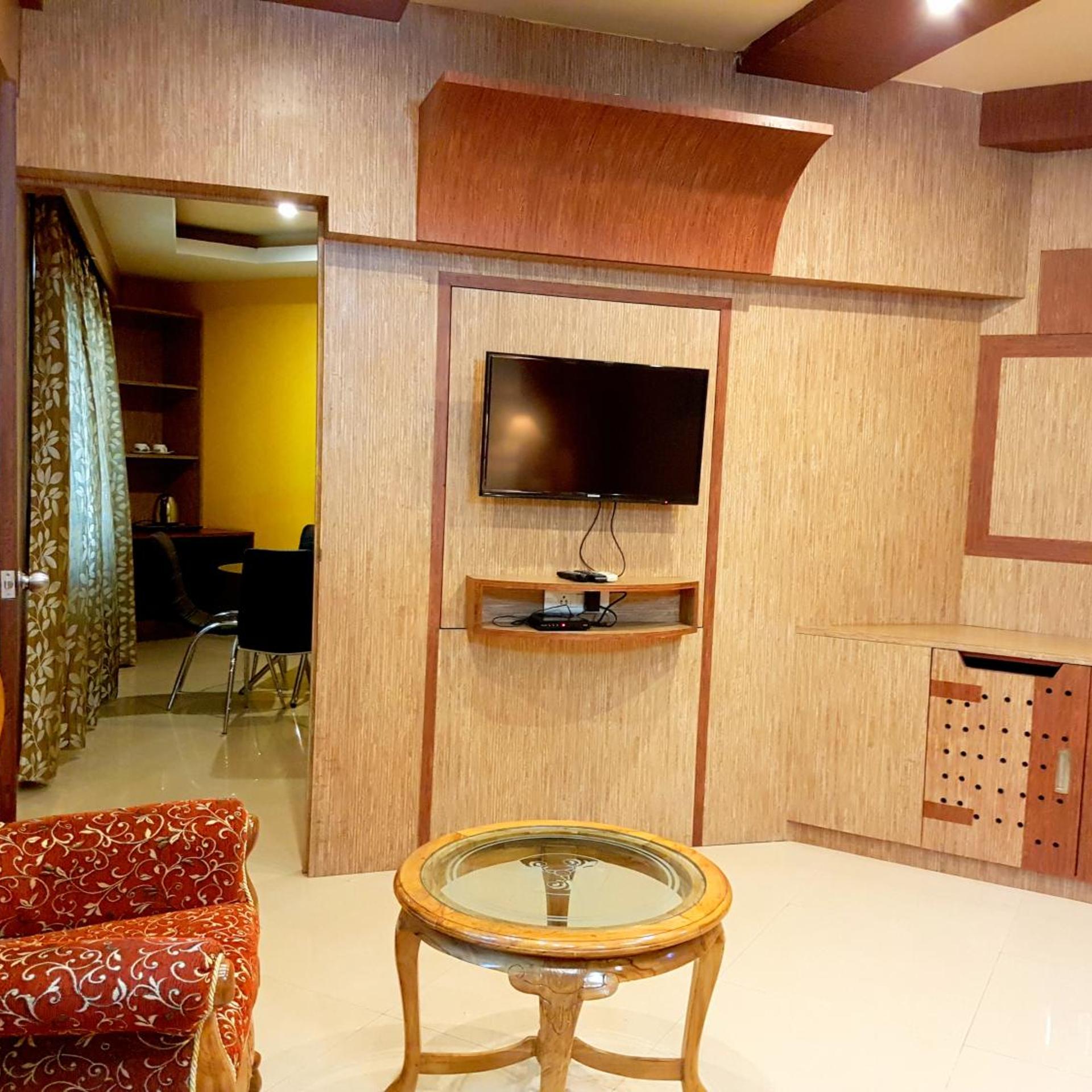 Oyo Premium Nayapalli Irc Village 64/72