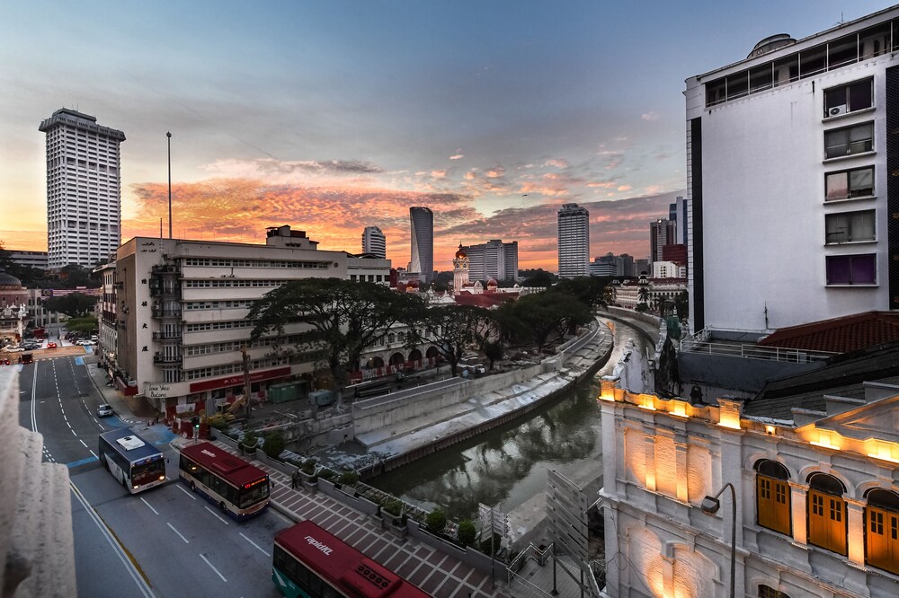Avenue J Hotel Central Market 8/41