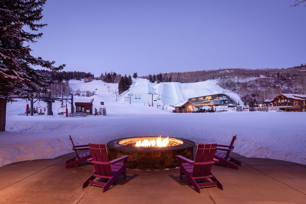 Inn At Aspen 30/36