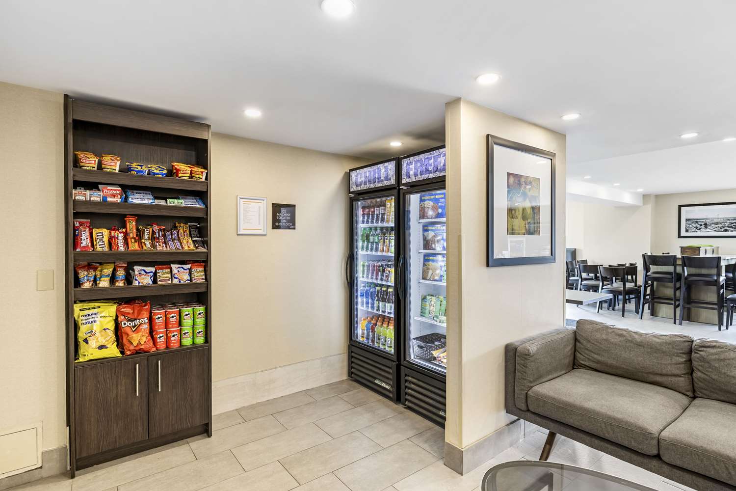 Comfort Inn Windsor, ON 4/10