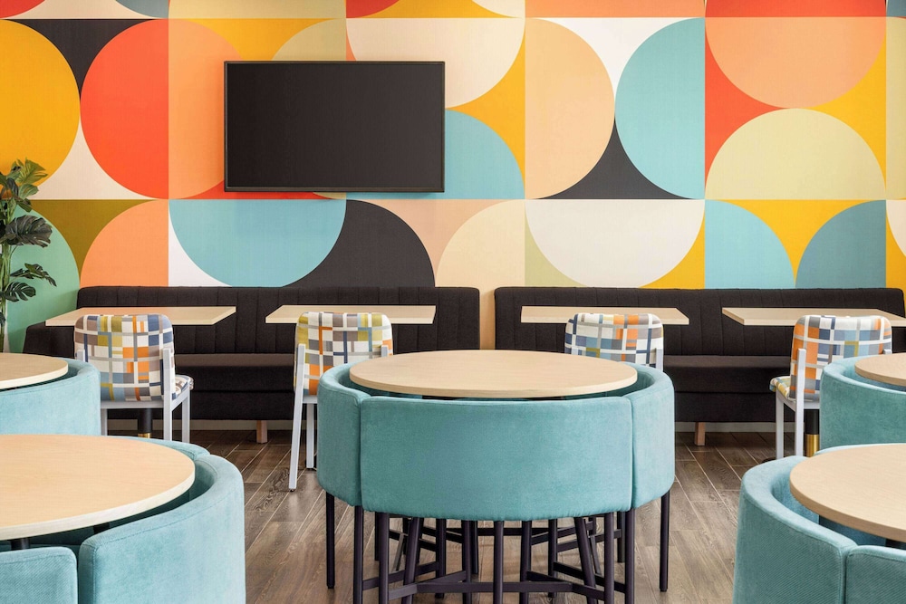 The Orbit Hotel, Trademark Collection by Wyndham 31/42