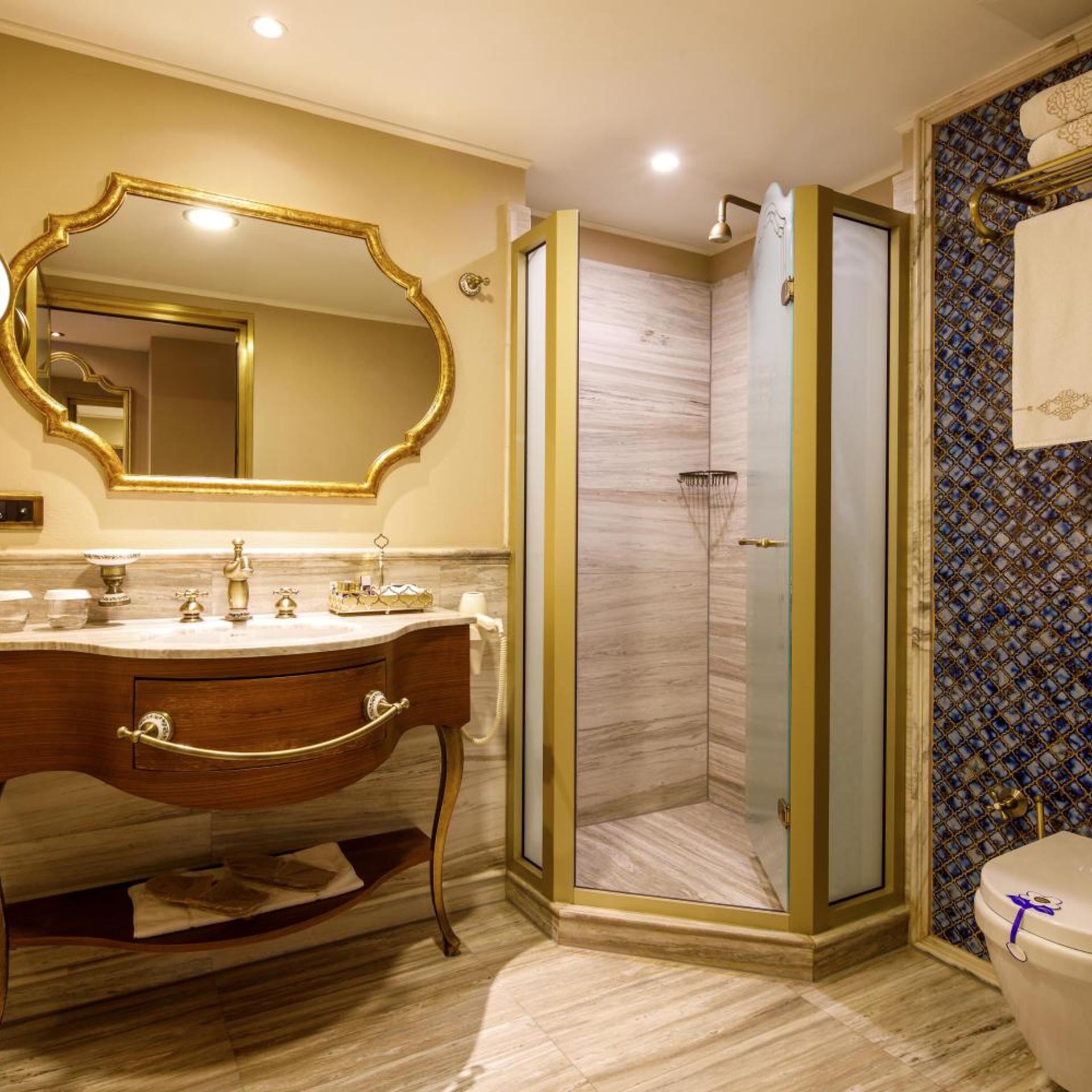 جناح غراند، Romance Istanbul Hotel 6/6