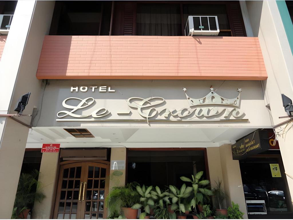 Hotel Le-Crown, Chandigarh