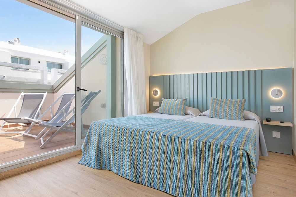 Aparthotel Odissea Park 33/73