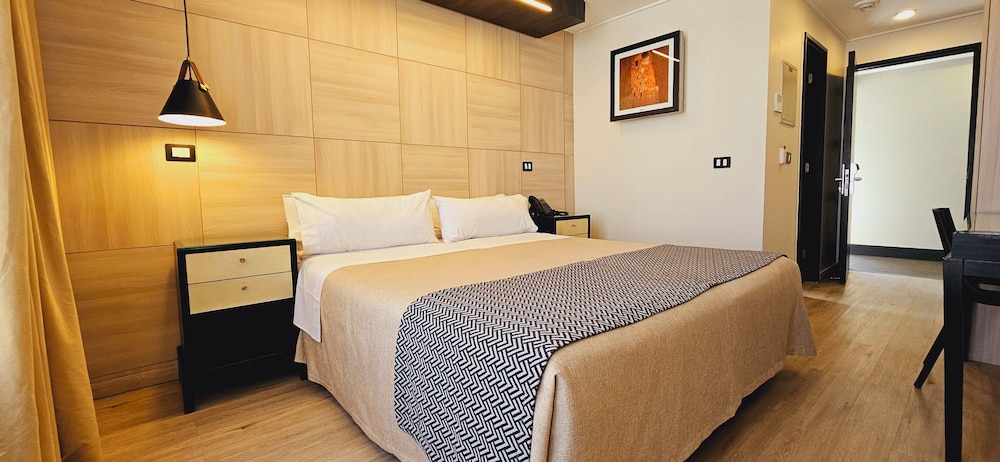 SUPERIOR, DOUBLE BED