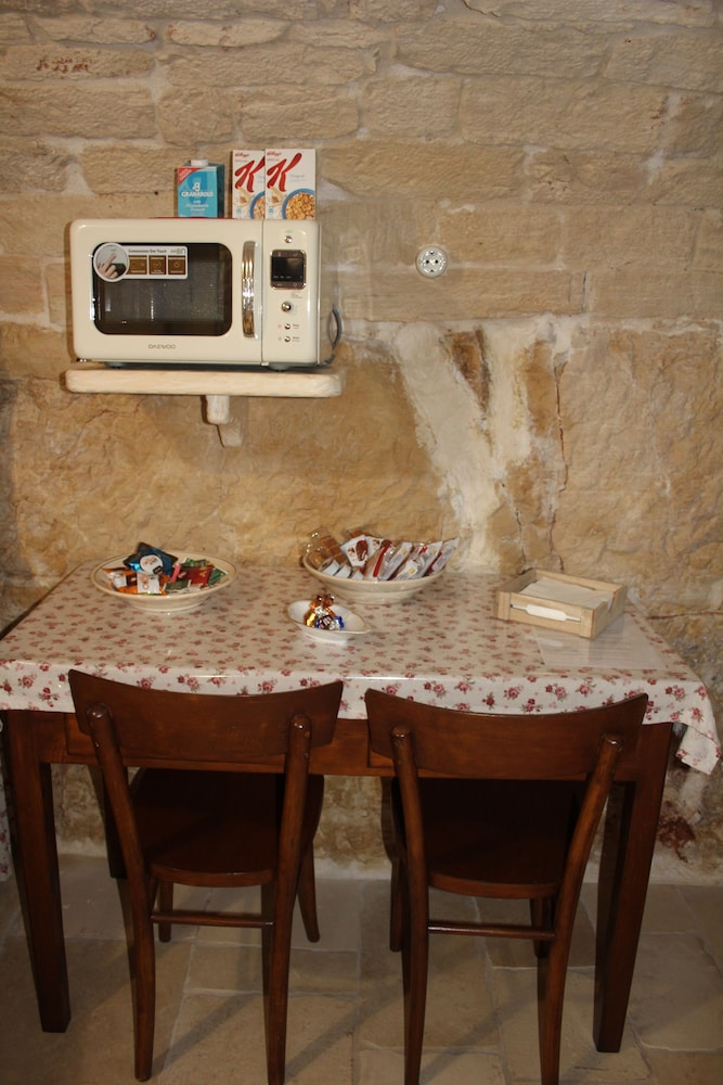 Trulli Occhi Di Pietra 38/49