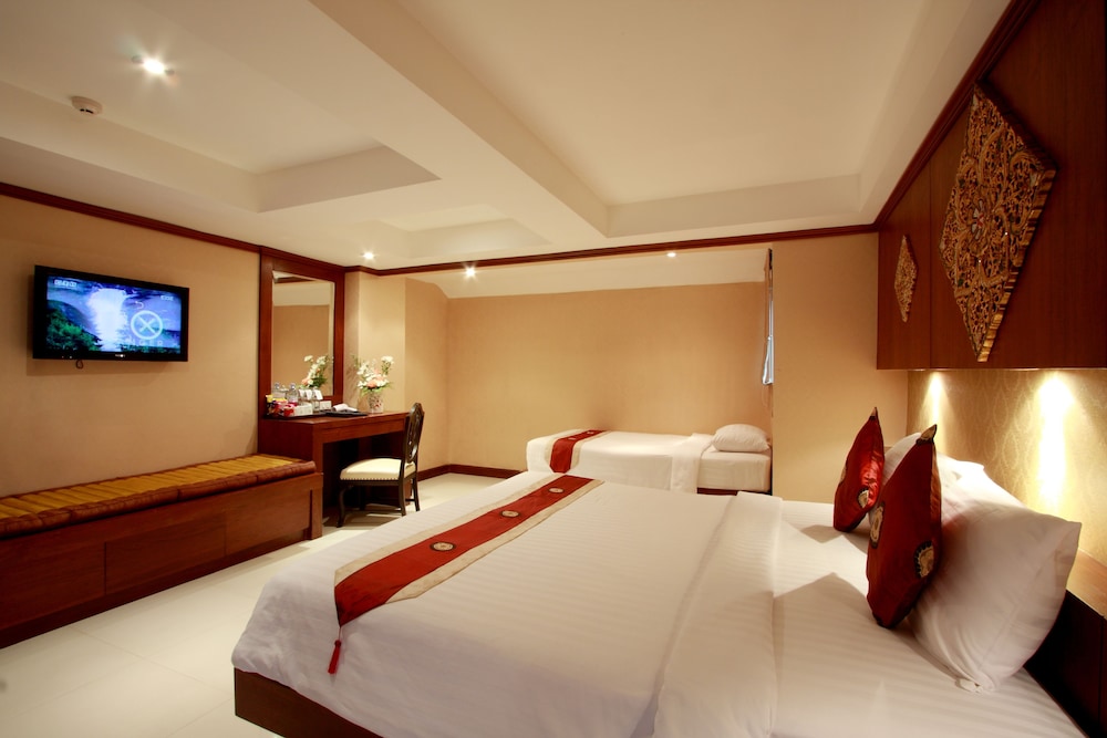 Rayaburi Hotel Patong 14/52