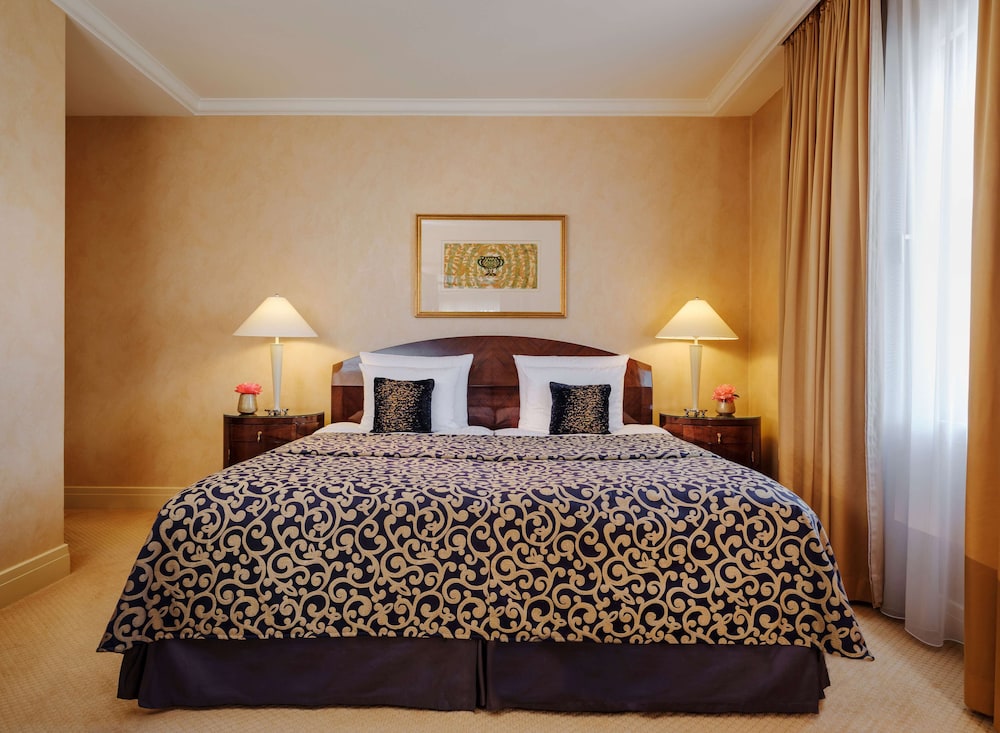 Hotel Nassauer Hof 12/84
