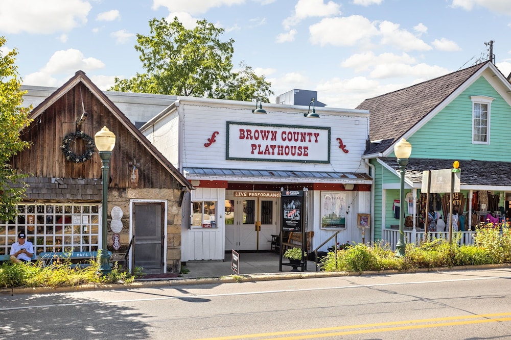 Artists Colony Inn Restaurant 9/50