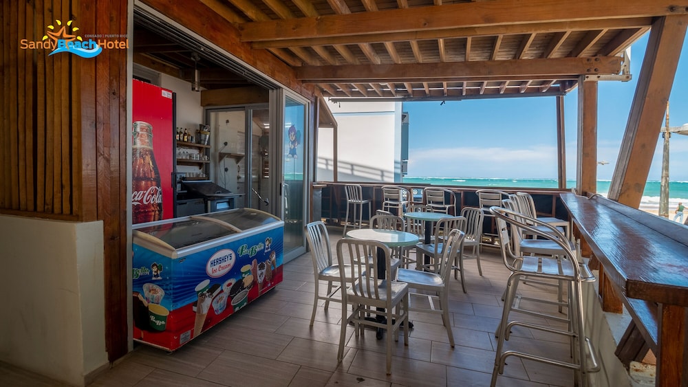 Sandy Beach Hotel 51/57