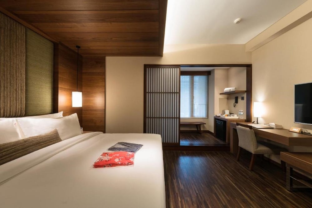 Asia Pacific Hotel Beitou 12/60