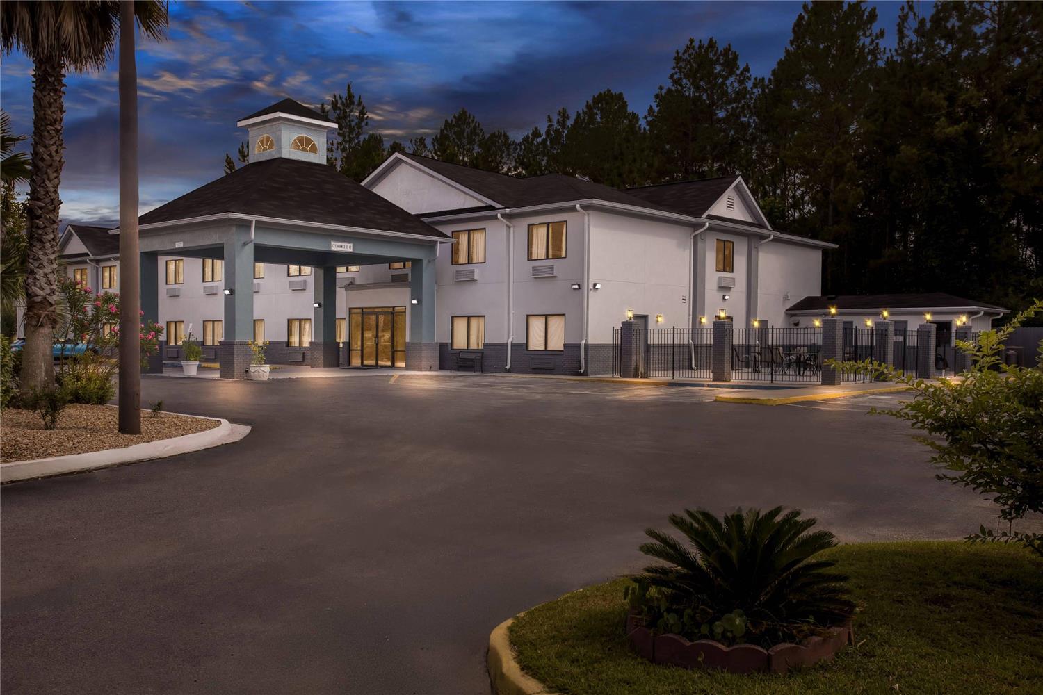 Econo Lodge Jesup, GA 16/17