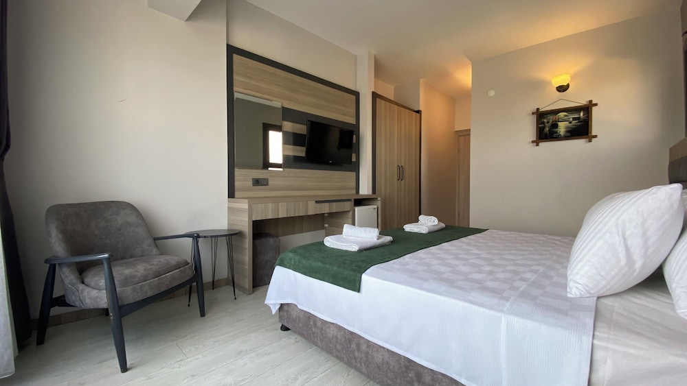 Medos hotel 25/56