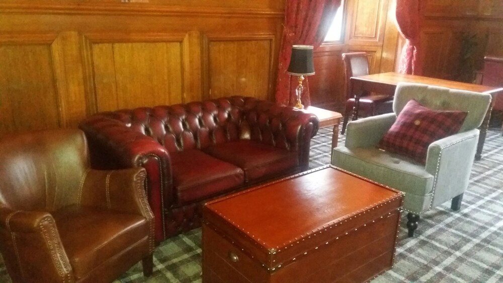 Wortley Hall 24/50