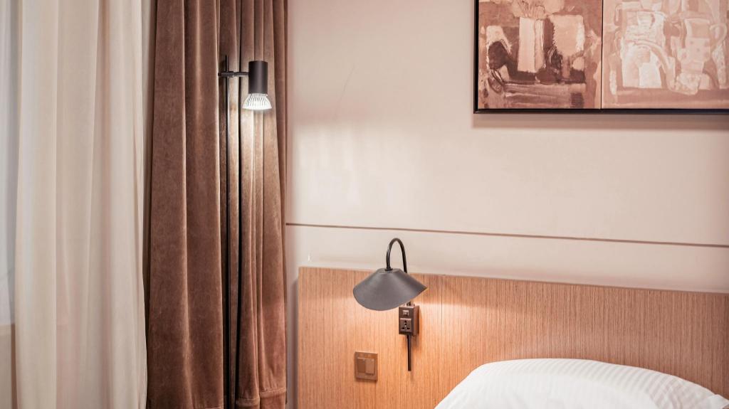 Jinjiang Inn Select (Chongqing Huangguan Escalator, Children's Hospital, Riverview) 33/54