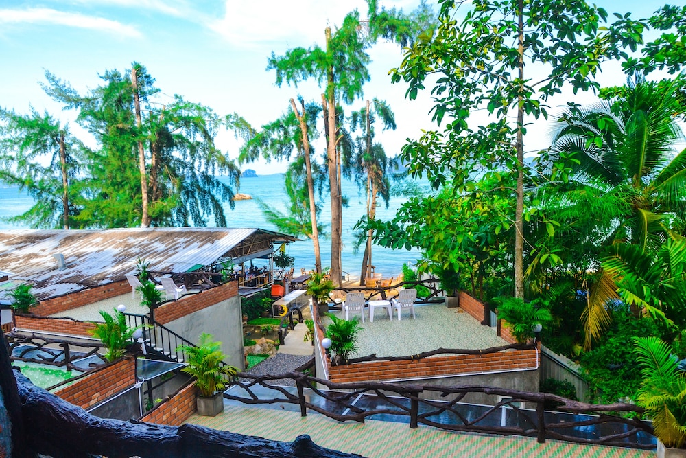 Baan Tubkaek Hotel 44/50