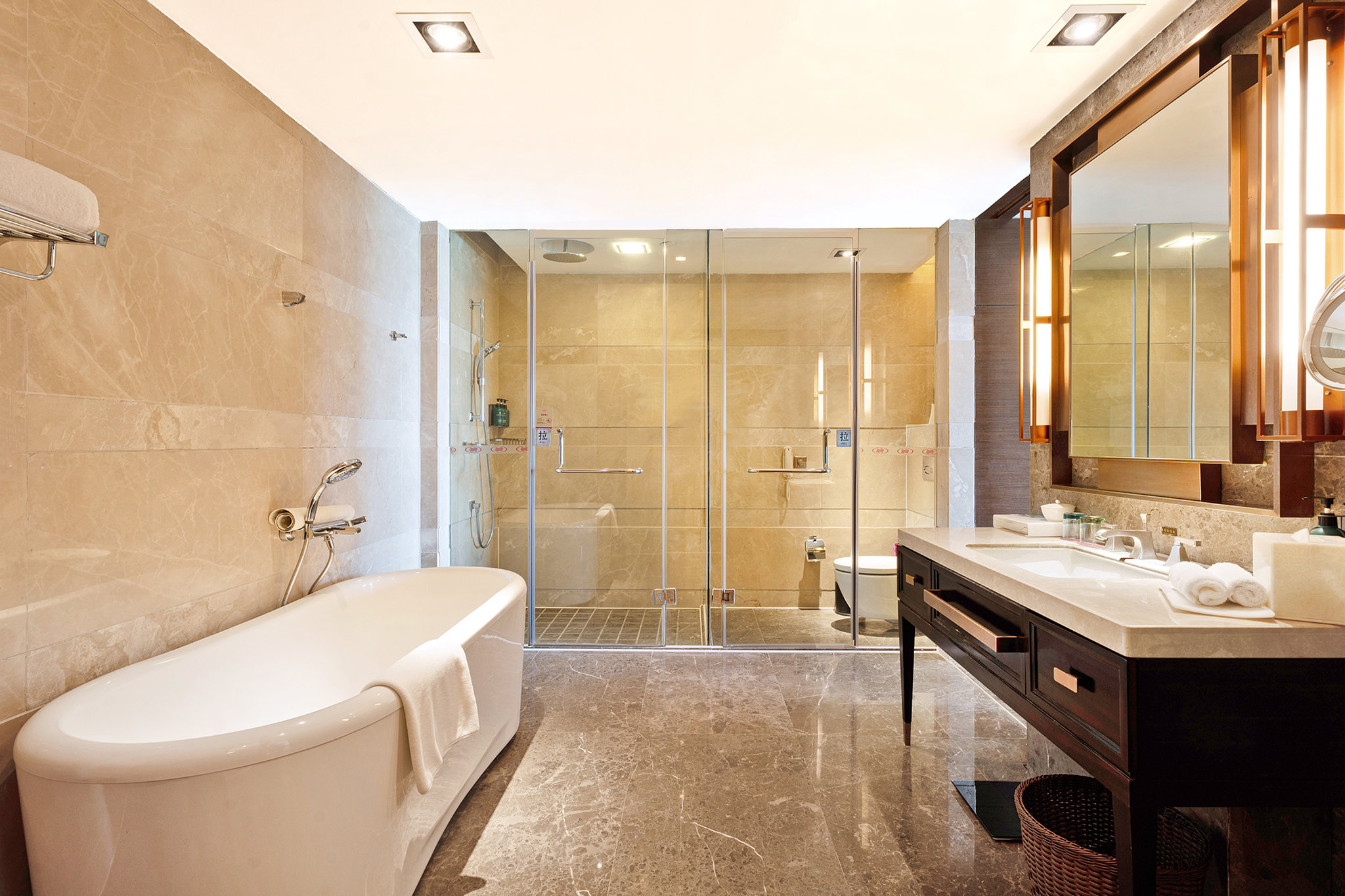 CROWNE PLAZA HOTEL XUZHOU DALONG LAKE 50/50