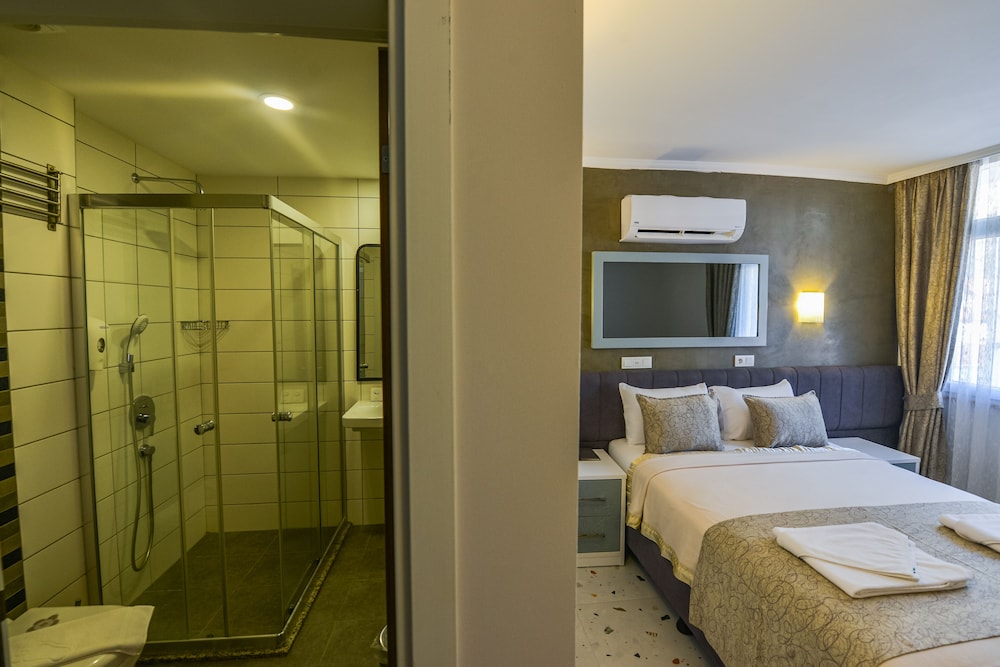 Tonoz Beach Hotel 26/69