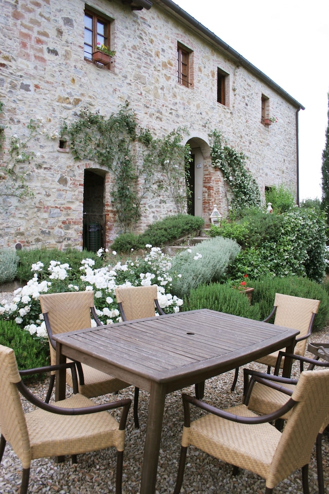 Tenuta Sant'ilario 35/48
