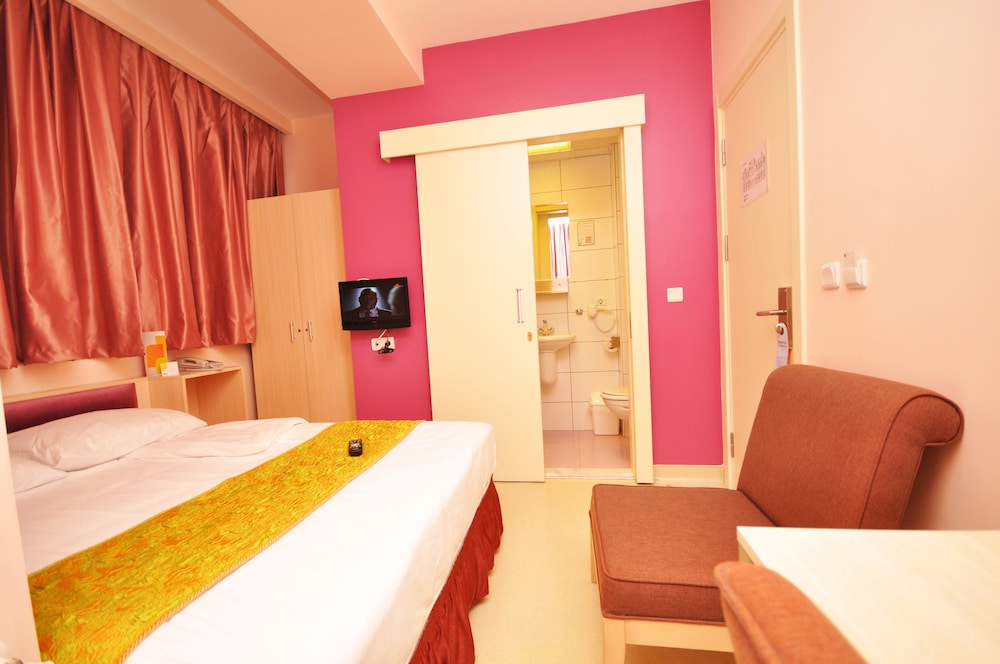 Han Hostel Airport North Hotel 35/75