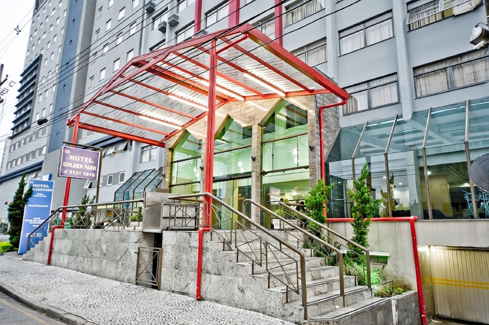 Hotel Golden Park Curitiba by Nacional Inn 93/97