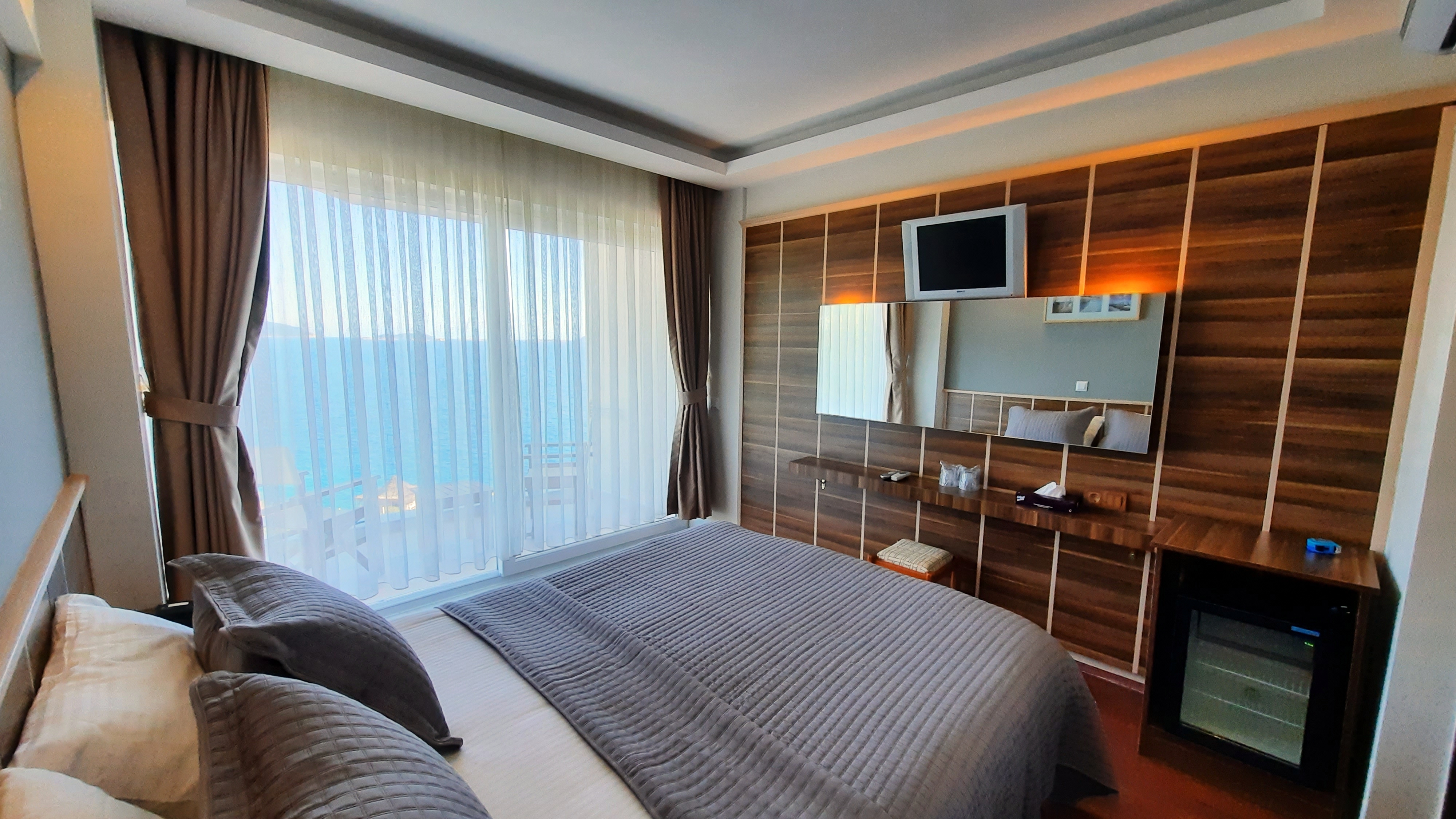 Room, Double Bed, Land View