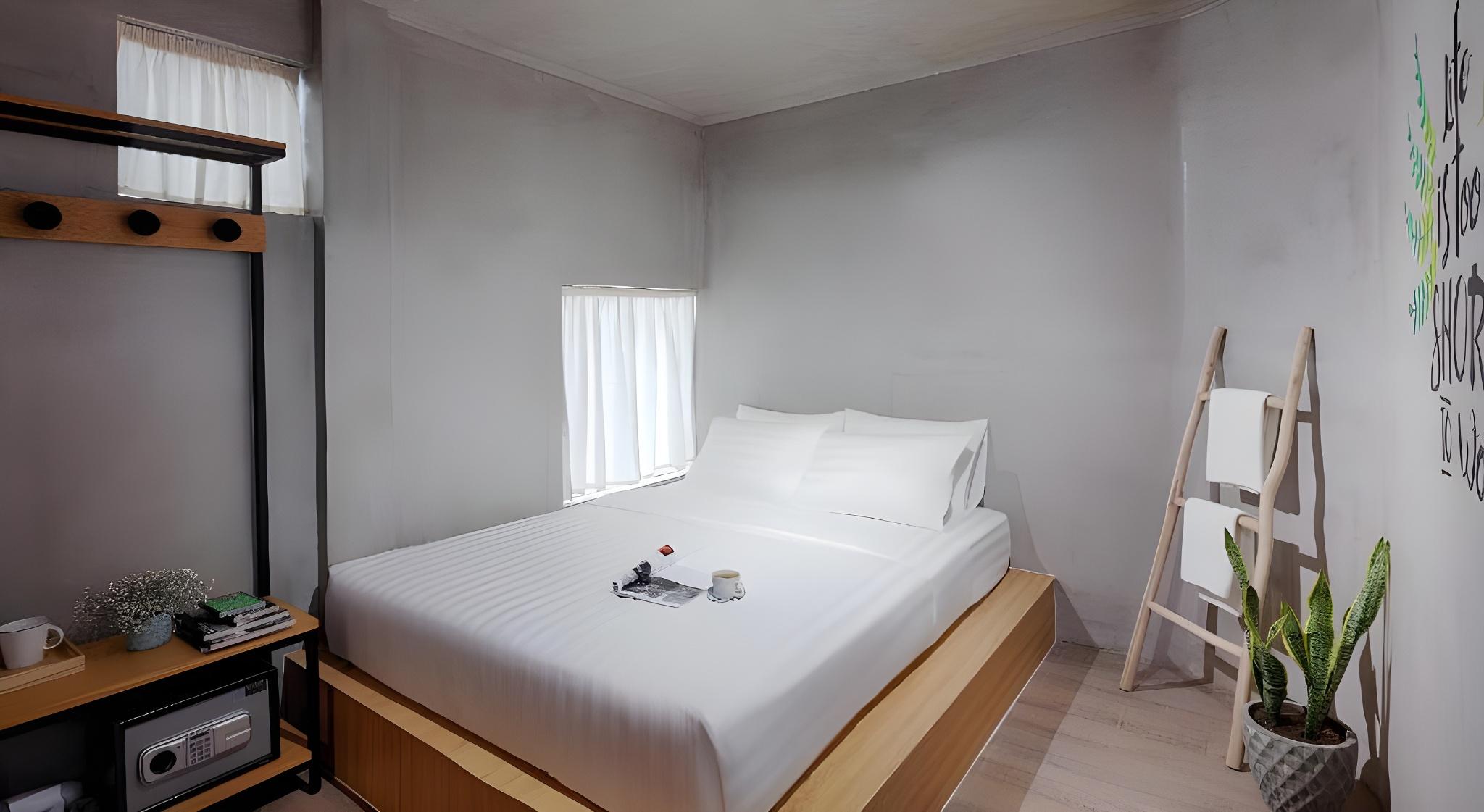 9 Hostel And Bar 22/63