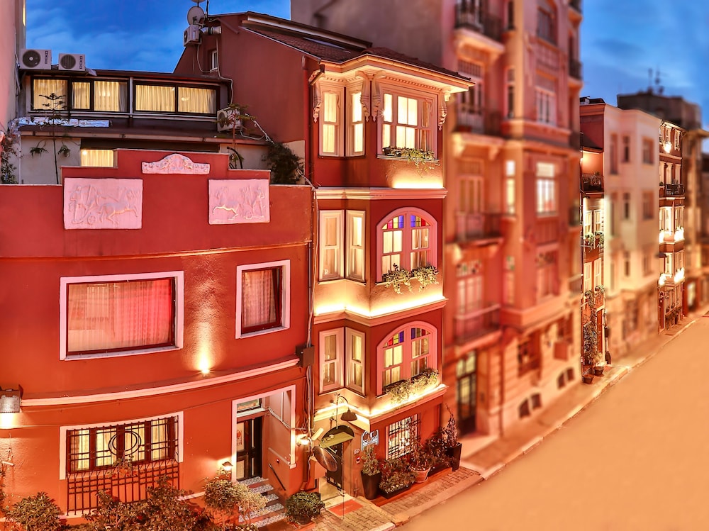 Faik Pasha Hotels 5/76