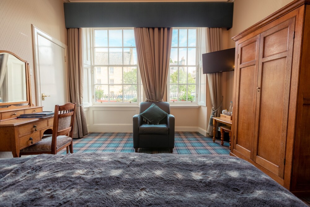 Albany Hotel 24/39
