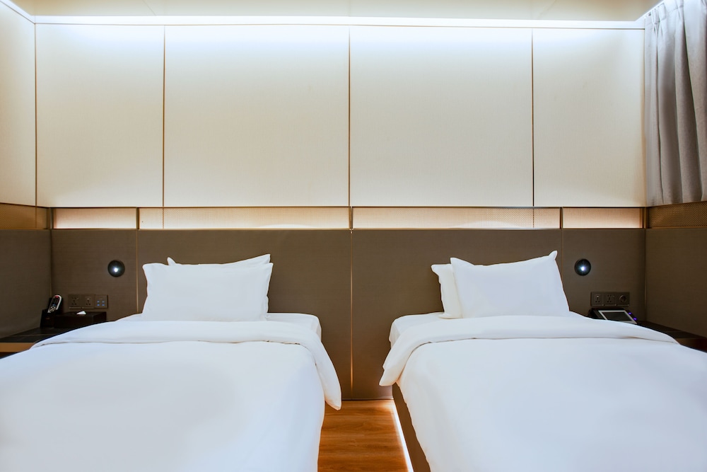 L&L Jeju Hotel 6/53