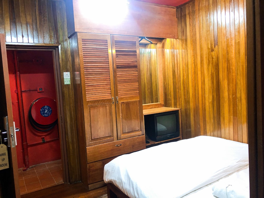 Hotel O I.villa Inn 29/56